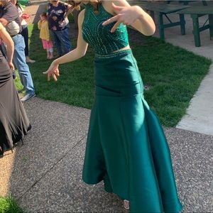 Emerald Green Prom Dress!!